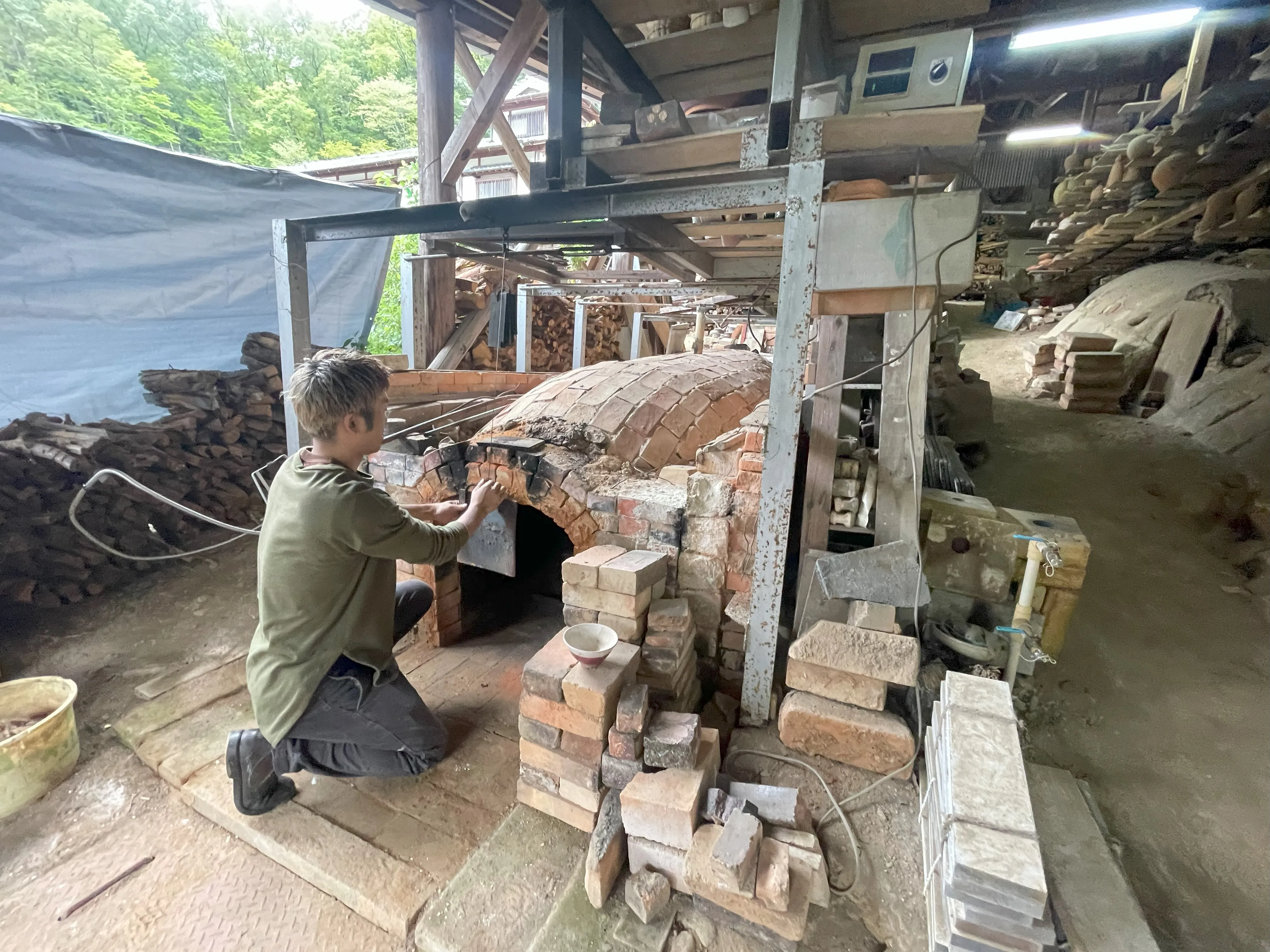 Sfeerafbeelding Oogami Yuki bij noborigama van zijn familie